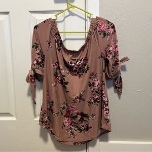 XXL No Boundaries off the shoulder blouse floral